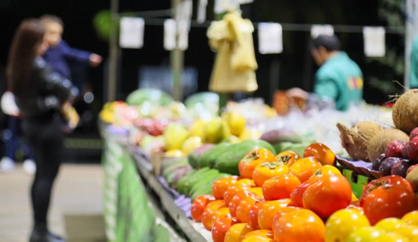 Jundiapeba inaugura feira noturna aos sábados